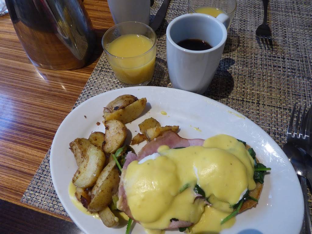 Sprigs | restaurant | 2050 Gateway Pl, San Jose, CA 95110, USA | 4084534000 OR +1 408-453-4000