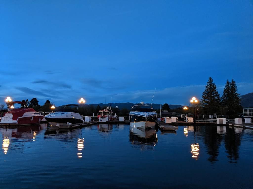 Tahoe Keys Marina & Yacht Club | restaurant | 2435 Venice Dr E, South Lake Tahoe, CA 96150, USA | 5305412155 OR +1 530-541-2155