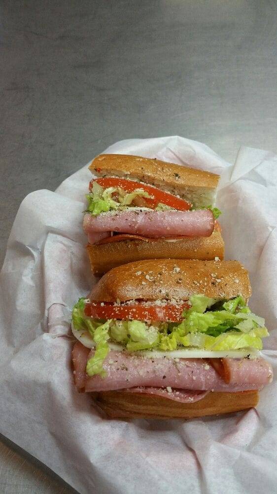 Tenintys Pizza and Subs | restaurant | 10395 NW Glencoe Rd #600, North Plains, OR 97133, USA | 5036475761 OR +1 503-647-5761