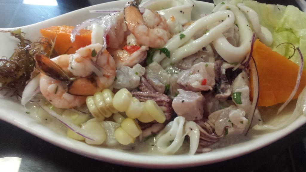 Los Nisperos | restaurant | 500 E 149th St, Bronx, NY 10455, USA | 7182923377 OR +1 718-292-3377