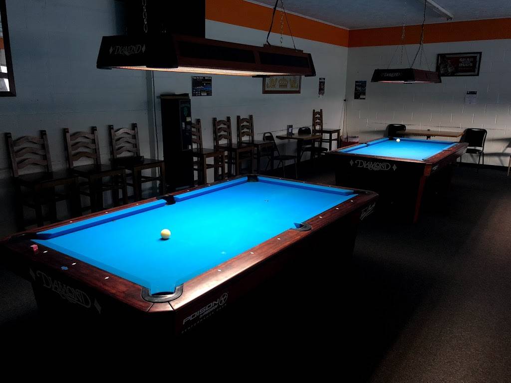 Steves Place Tap Pub & Billiards | night club | 2510 W 3rd St, Bloomington, IN 47404, USA | 8122878152 OR +1 812-287-8152