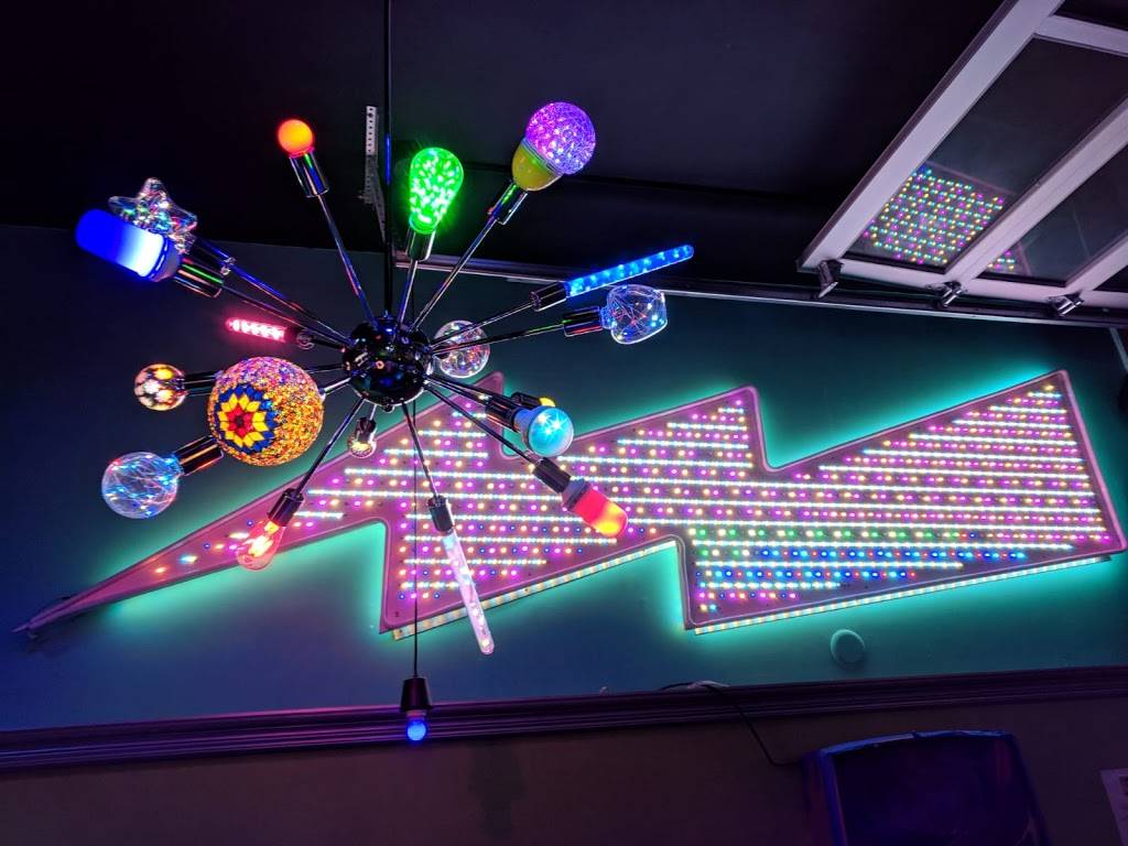 Kilowatt Brewing Oceanside Taproom & Provisions | restaurant | 406 Mission Ave, Oceanside, CA 92054, USA | 7602311997 OR +1 760-231-1997