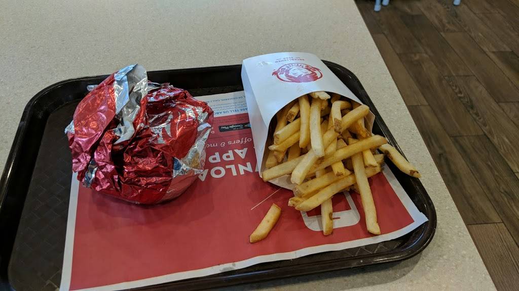 Wendys | restaurant | 7085 Okeechobee Rd, Fort Pierce, FL 34945, USA | 7724667840 OR +1 772-466-7840