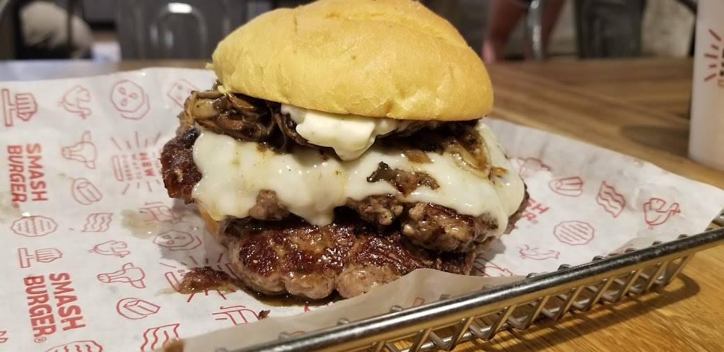 Smashburger | restaurant | 36 E Sunrise Hwy, Lindenhurst, NY 11757, USA | 6314504324 OR +1 631-450-4324