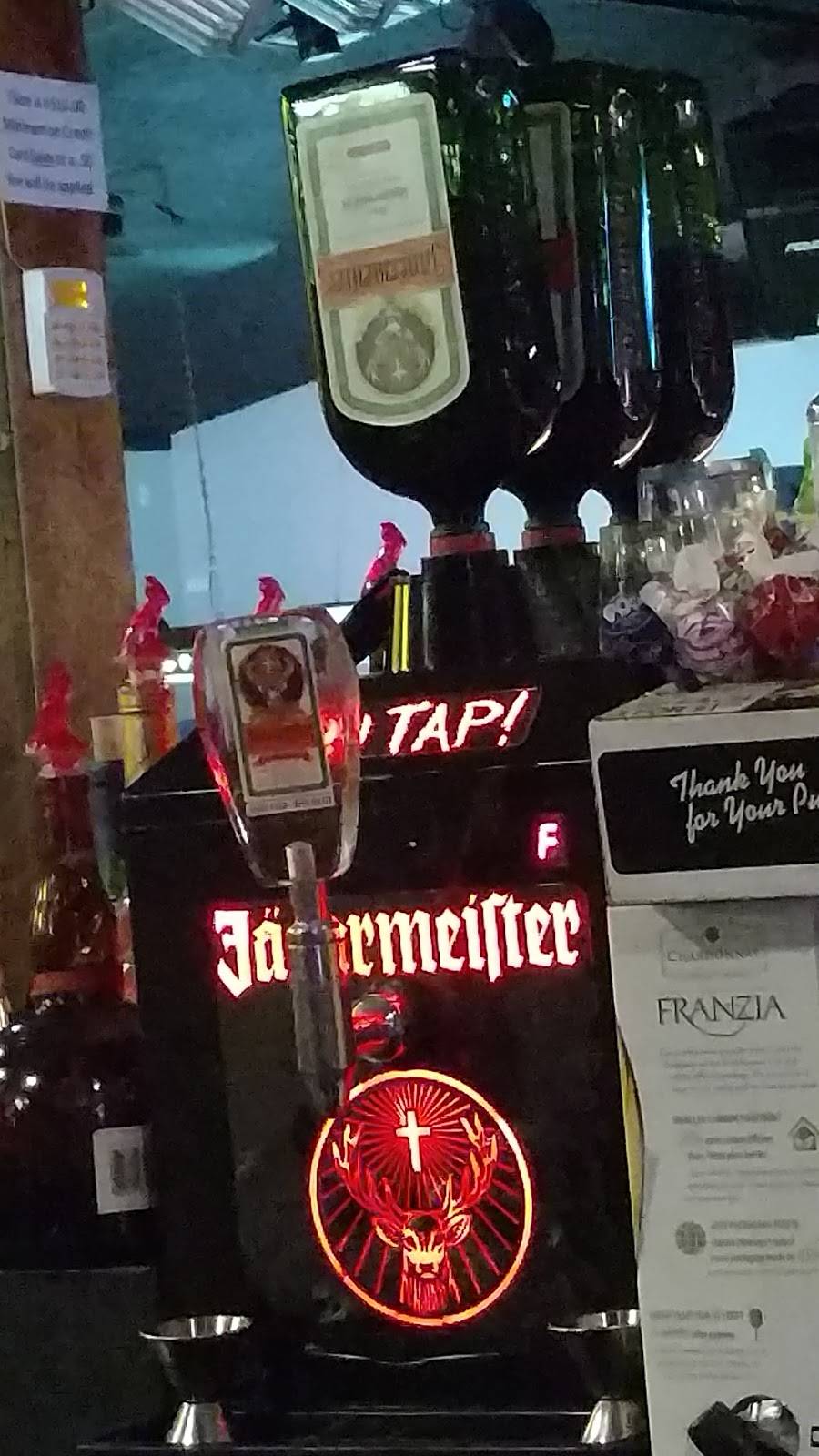 Cin Dees Place | restaurant | 232 W Smith Rd, Medina, OH 44256, USA | 3307226700 OR +1 330-722-6700