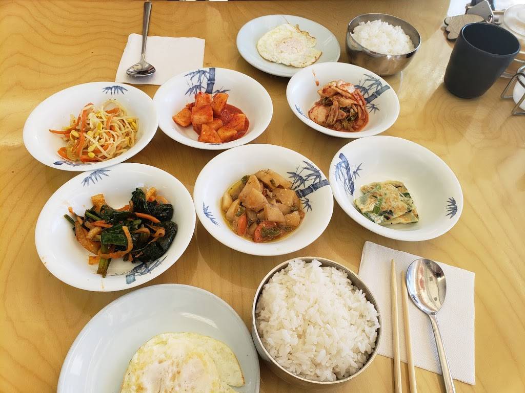 Ham Hung Restaurant | restaurant | 3109 W Olympic Blvd, Los Angeles, CA 90006, USA | 2133811520 OR +1 213-381-1520