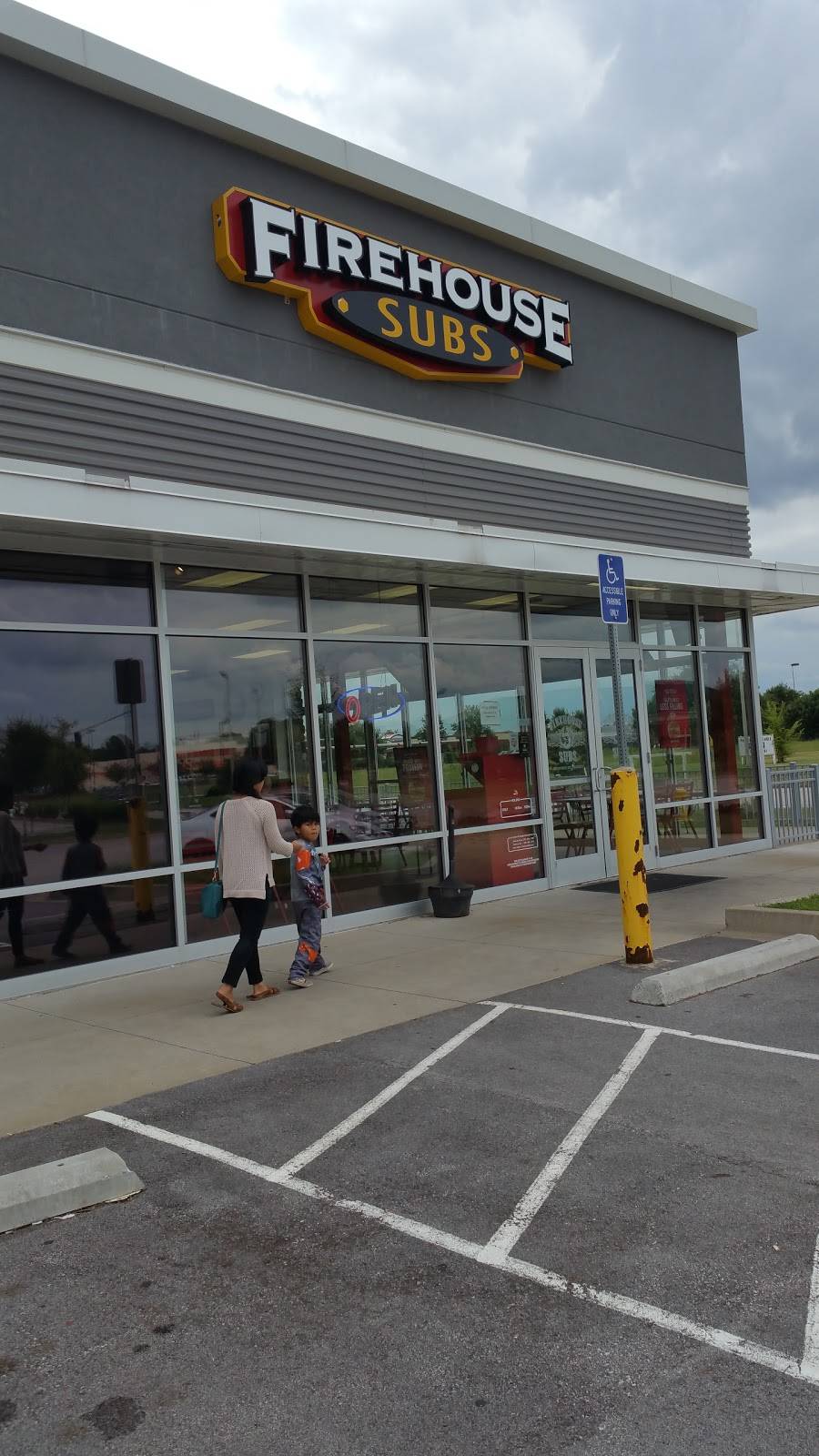 Firehouse Subs | meal delivery | 2300 Gary Farm Blvd, Bowling Green, KY 42104, USA | 2709041168 OR +1 270-904-1168