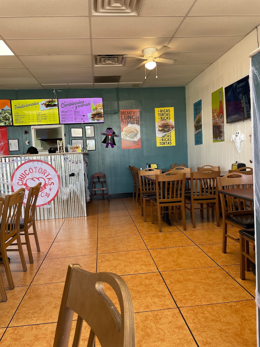 Chuco Tortas | restaurant | 12798 Edgemere Blvd Space B, El Paso, TX 79938, USA | 9157458288 OR +1 915-745-8288