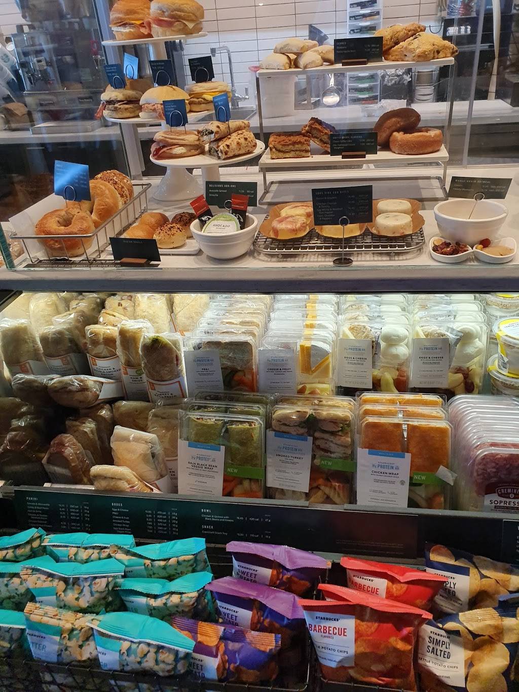 Starbucks | cafe | 12693 Main St, Hesperia, CA 92345, USA | 4422514439 OR +1 442-251-4439