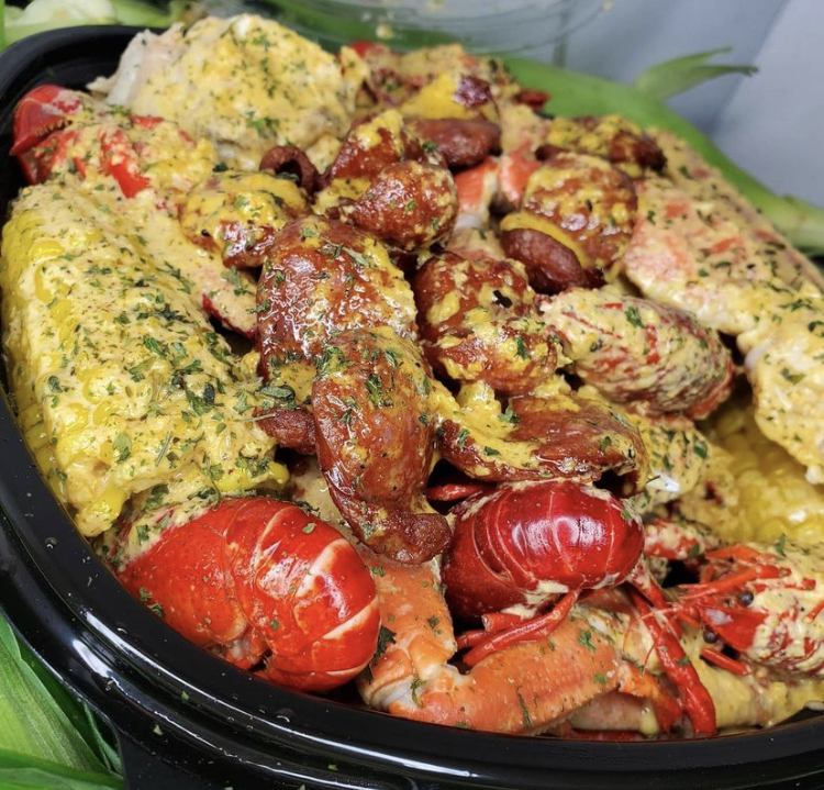 Daley’s Delight Kitchen | bakery | 3932 Pembroke Rd, Pembroke Park, FL 33021, USA | 9543675550 OR +1 954-367-5550