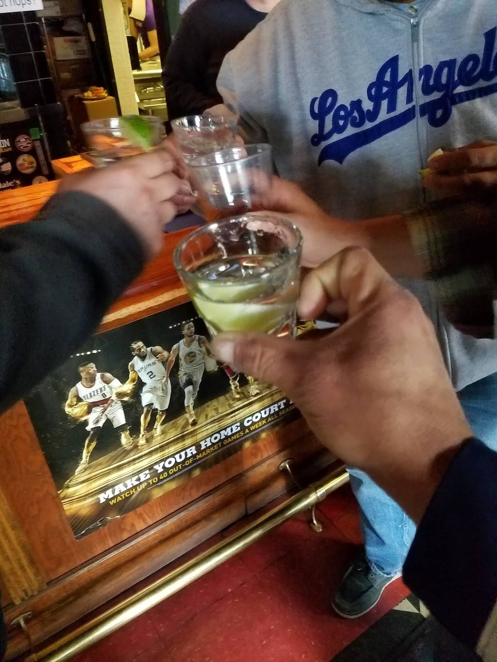 Coopers Alehouse | restaurant | 8065 Lake City Way NE, Seattle, WA 98115, USA | 2065222923 OR +1 206-522-2923