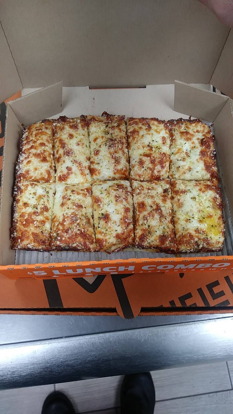 Little Caesars Pizza | meal takeaway | 2400 N, Main St, Choctaw, OK 73020, USA | 4053902400 OR +1 405-390-2400