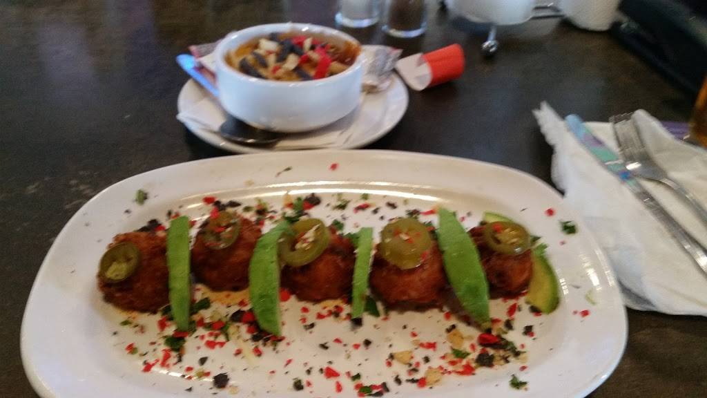 Buffalo Wings & Rings | restaurant | 6325 E Broad St, Columbus, OH 43213, USA | 6148569464 OR +1 614-856-9464