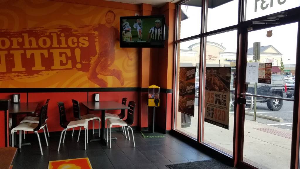 Wing Zone | restaurant | 6131 Highbridge Rd, Bowie, MD 20715, USA | 3016850697 OR +1 301-685-0697