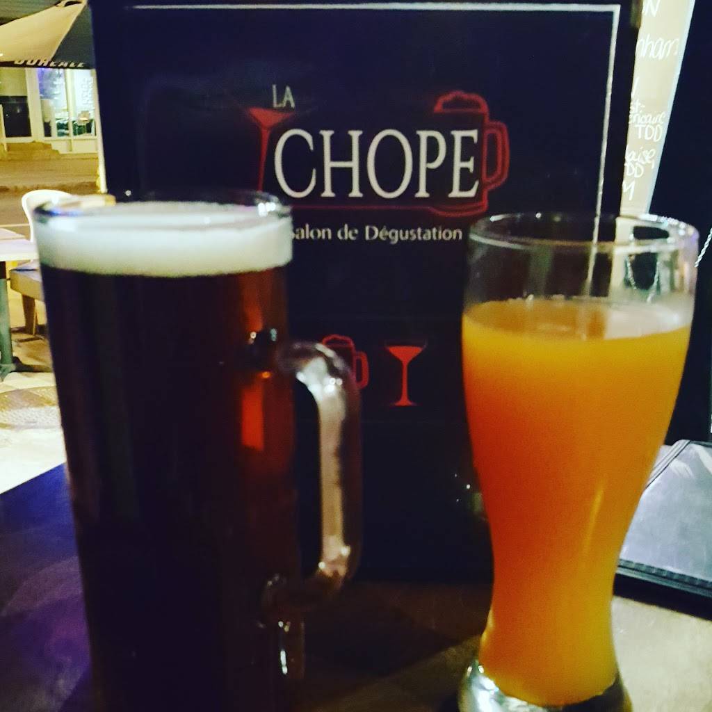 La Chope | restaurant | 316 Rue Saint Georges, Saint-Jérôme, QC J7Z 5A8, Canada | 4505043676 OR +1 450-504-3676