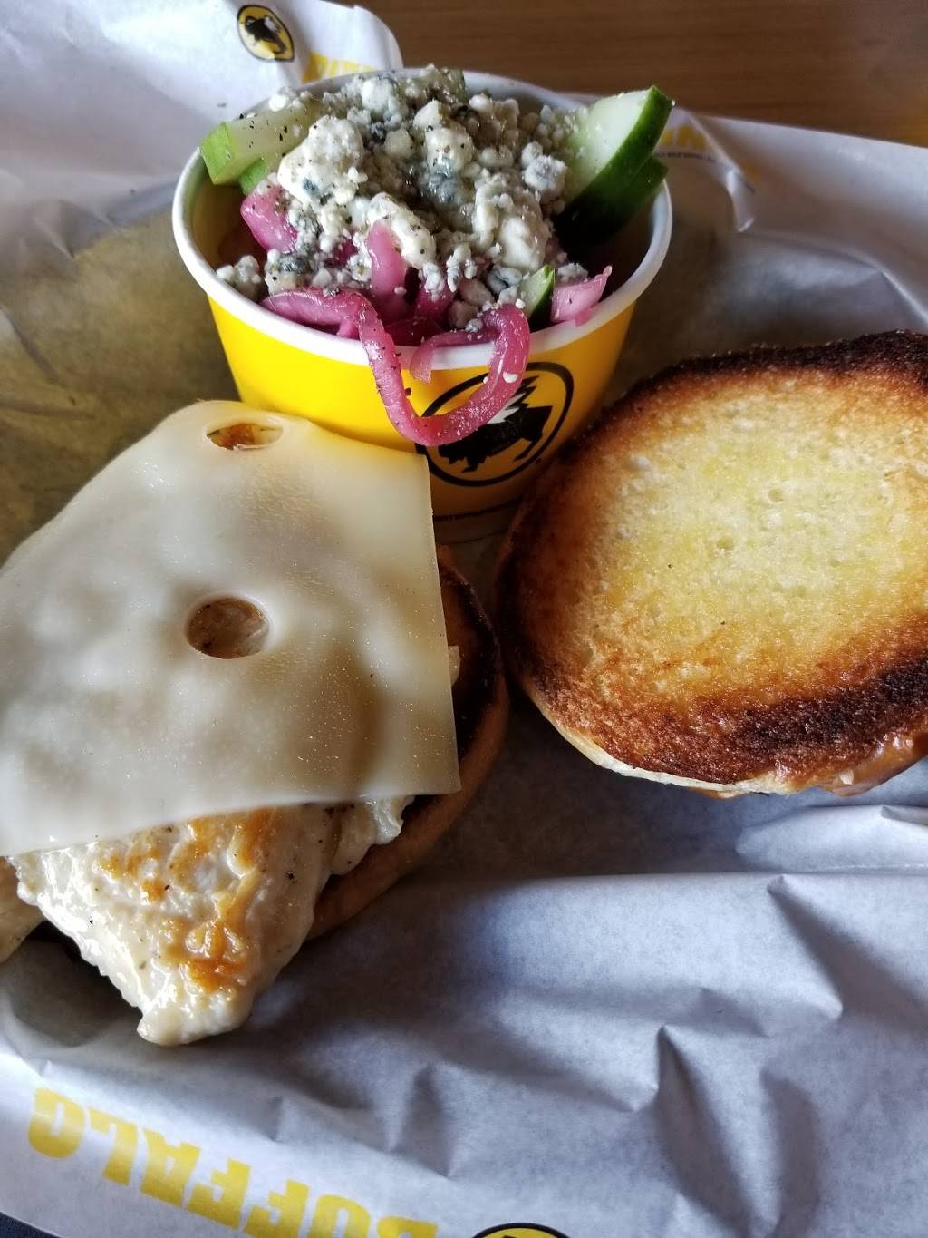 Buffalo Wild Wings | restaurant | 240 Falls Boulevard, Bristol, VA 24201, USA | 2766444920 OR +1 276-644-4920