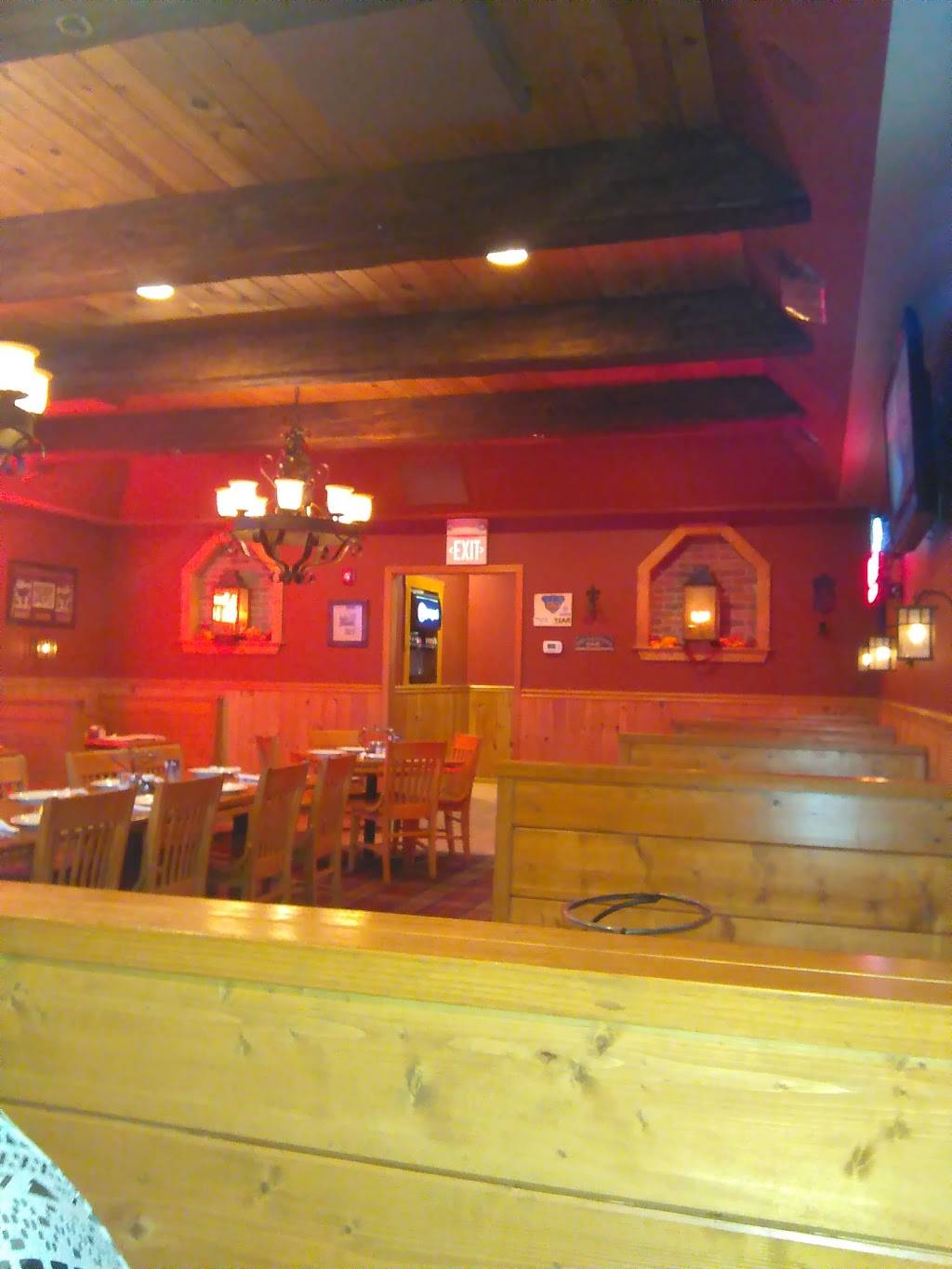 Charlie Foxs Pizzeria & Eatery | meal delivery | 3341 W Main St, St. Charles, IL 60175, USA | 6304438888 OR +1 630-443-8888