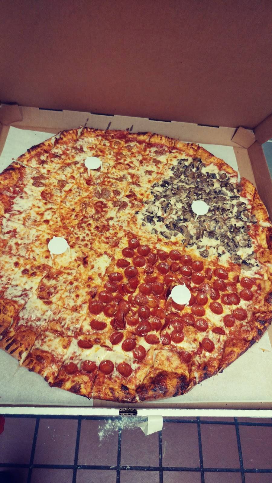 Papa Rocks Pizza Pub | restaurant | 4512 Broadway Blvd, Monroeville, PA 15146, USA | 4128566441 OR +1 412-856-6441