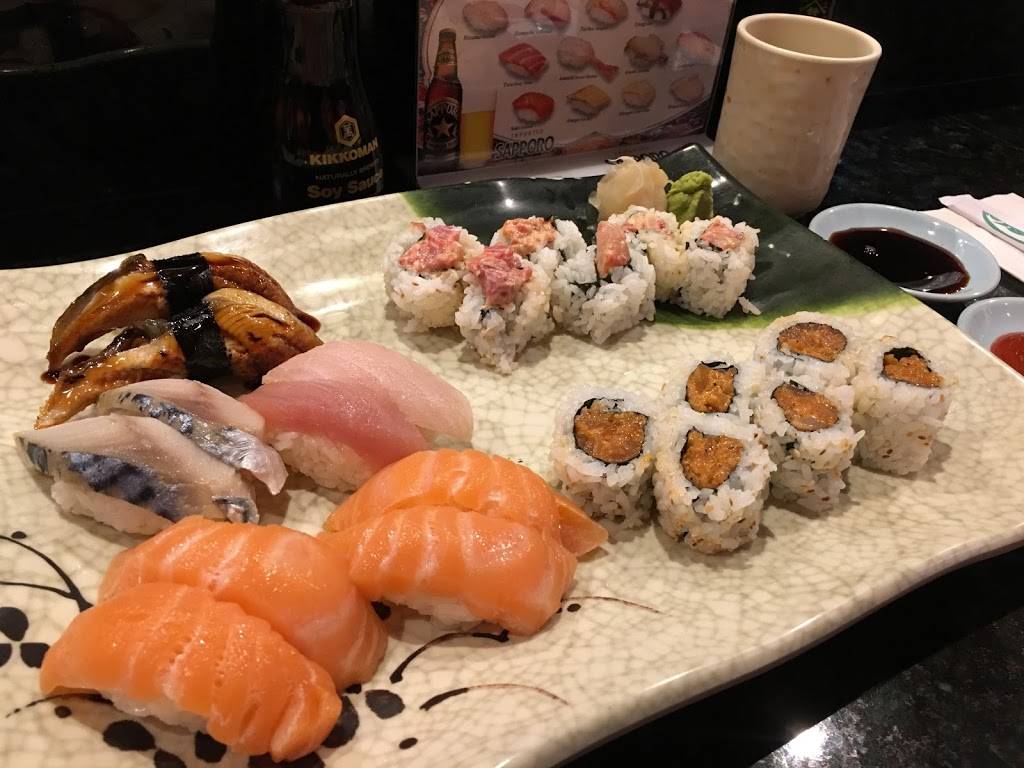 Sushi Bar & Japanese Restaurant | restaurant | 369 West Army Trail Road, Bloomingdale, IL 60108, USA | 6308949088 OR +1 630-894-9088