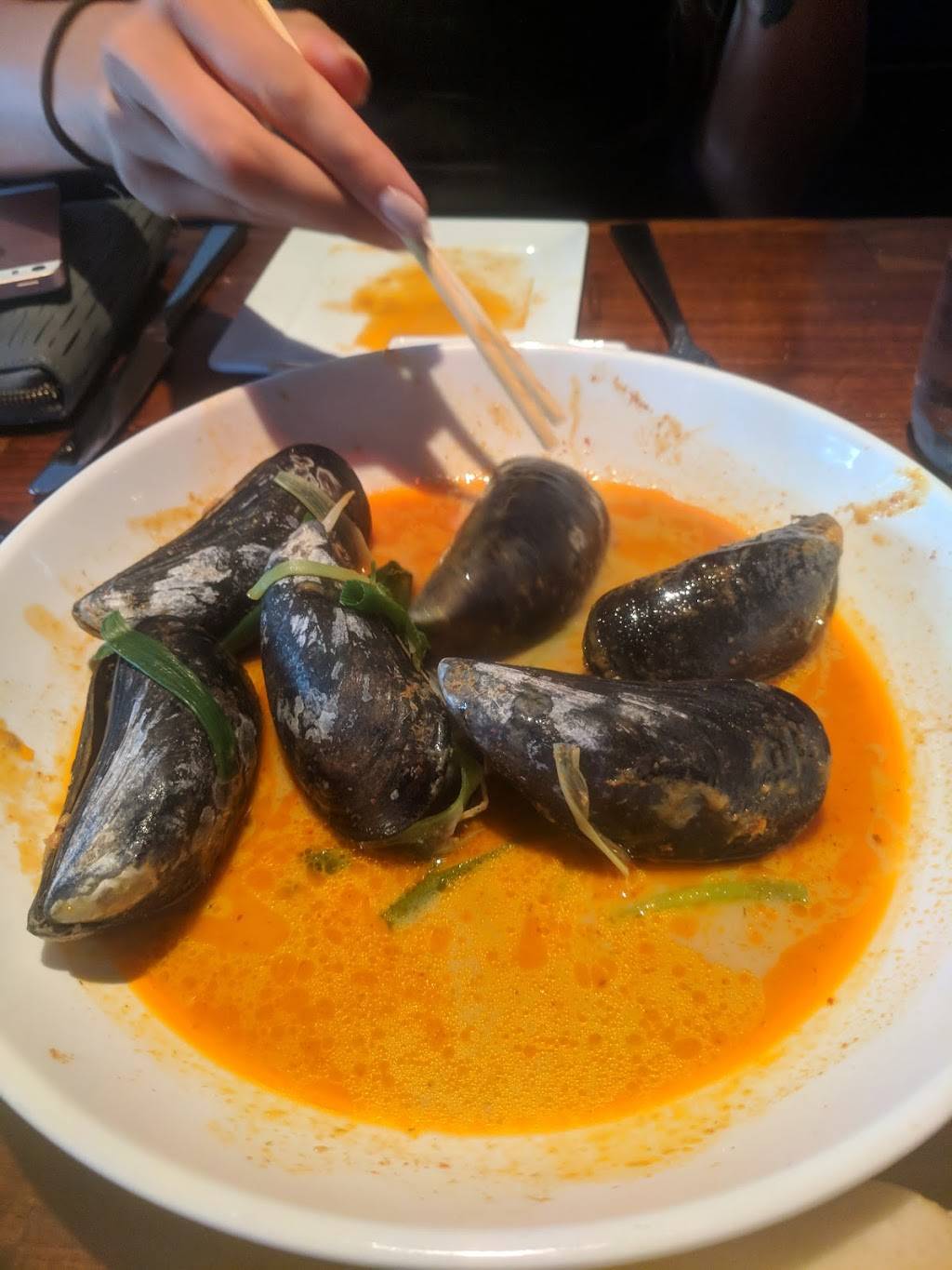 Bluefins Sushi & Sake Bar | restaurant | 513 Main St, Chatham, MA 02633, USA | 5083481573 OR +1 508-348-1573