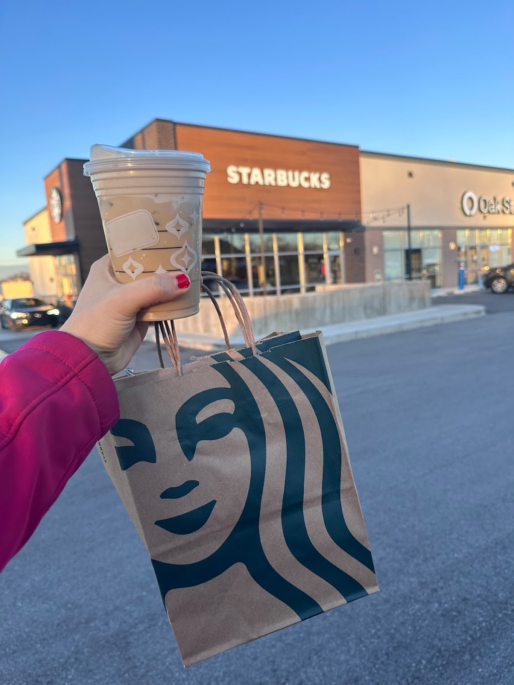 Starbucks | cafe | 422 W McKinley Ave, Mishawaka, IN 46545, USA | 5742530871 OR +1 574-253-0871