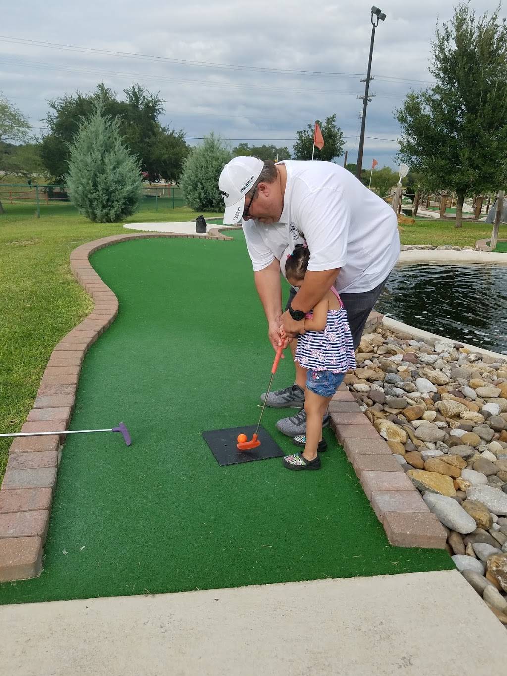 Green Acres Golf and Games, Inc. | meal takeaway | 9782 US Hwy 87 E, San Antonio, TX 78263, USA | 2106494653 OR +1 210-649-4653