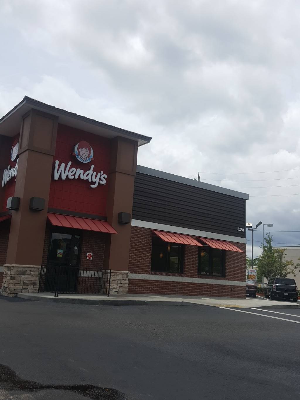 Wendys | restaurant | 6238 103rd St, Jacksonville, FL 32210, USA | 9047784459 OR +1 904-778-4459