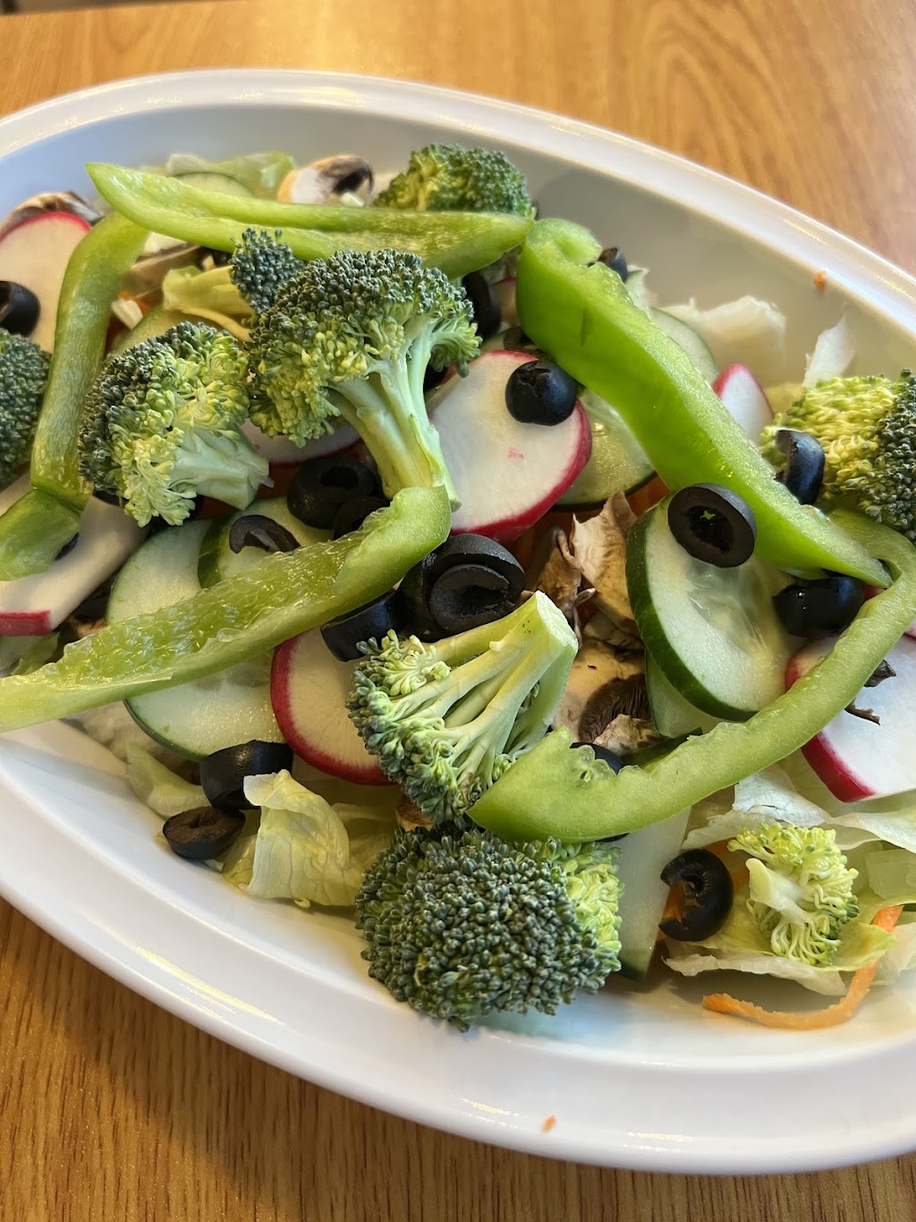 Cash & Olives Pub | restaurant | W9535 US-12, Cambridge, WI 53523, USA | 6084232221 OR +1 608-423-2221