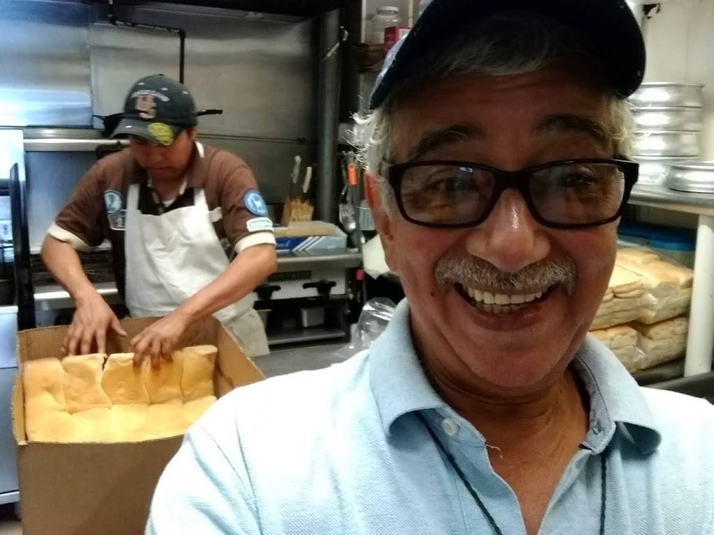 M & R Pizza | restaurant | 7 E 208th St, Bronx, NY 10467, USA | 7186530008 OR +1 718-653-0008