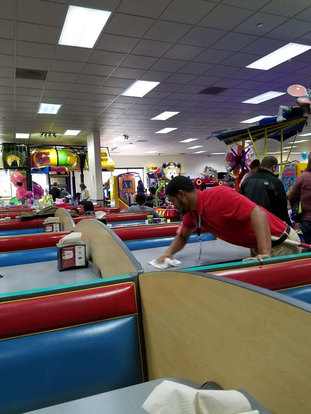 Chuck E. Cheeses | restaurant | 1000 Lehigh Valley Mall, Whitehall, PA 18052, USA | 6102669473 OR +1 610-266-9473