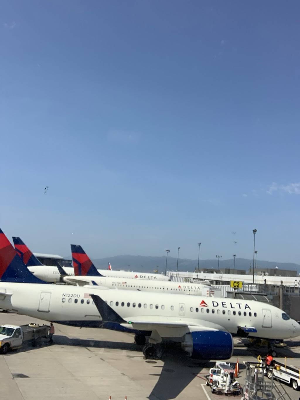 McDonalds | cafe | 776 N Terminal Dr, Salt Lake City, UT 84116, USA | 8013226223 OR +1 801-322-6223