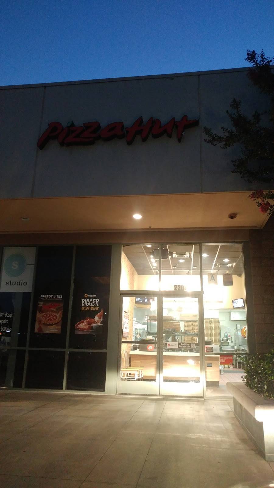 Pizza Hut | restaurant | 2208 Foothill Blvd, La Verne, CA 91750, USA | 9095969444 OR +1 909-596-9444