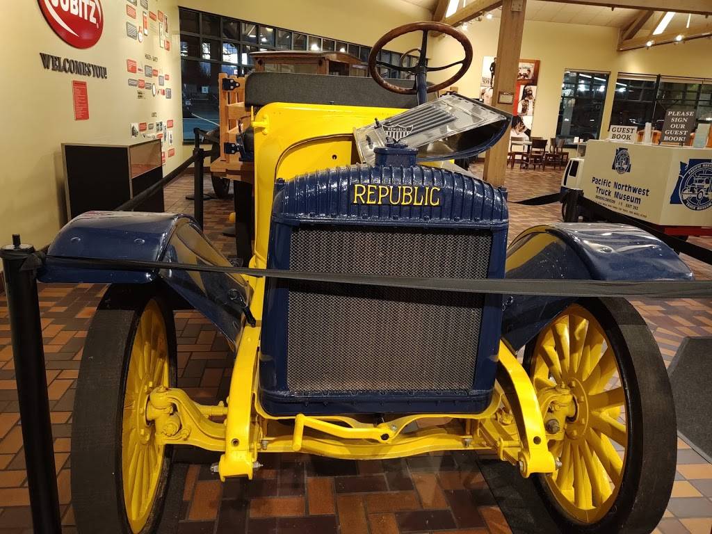 Jubitz Truck Stop | restaurant | 10210 N Vancouver Way, Portland, OR 97217, USA | 5032831111 OR +1 503-283-1111