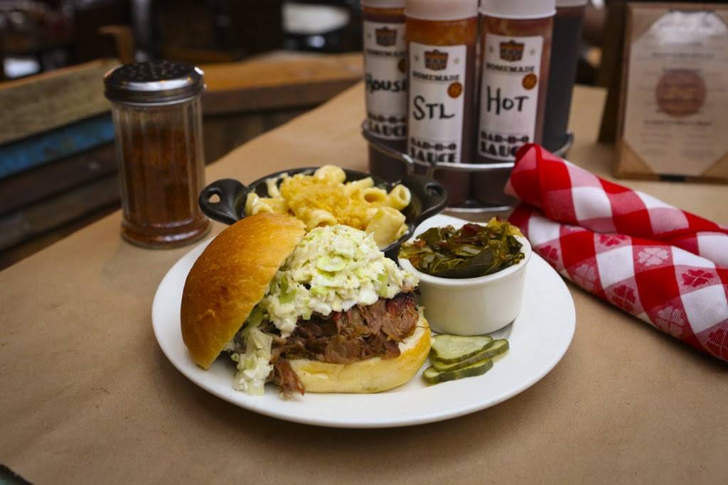 Hendricks BBQ | restaurant | 1200 S Main St, St Charles, MO 63301, USA | 6367248600 OR +1 636-724-8600