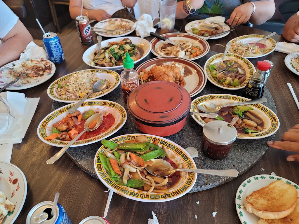 Village Cafe | restaurant | 201 E Main St, Barstow, CA 92311, USA | 7602565152 OR +1 760-256-5152