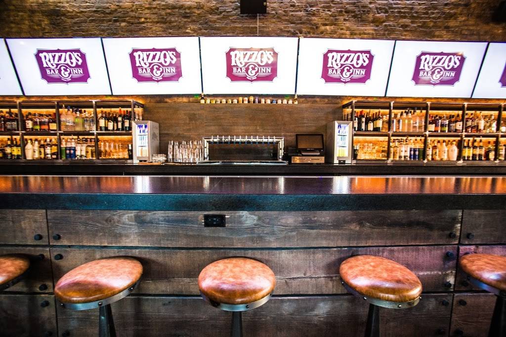 Rizzos Bar & Inn | restaurant | 3658 N Clark St, Chicago, IL 60613, USA | 7737998161 OR +1 773-799-8161