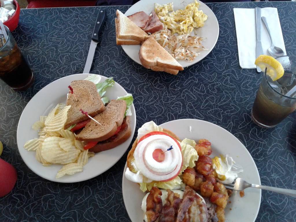 Camelot Country | restaurant | 351 US-1, Oak Hill, FL 32759, USA | 3863450352 OR +1 386-345-0352