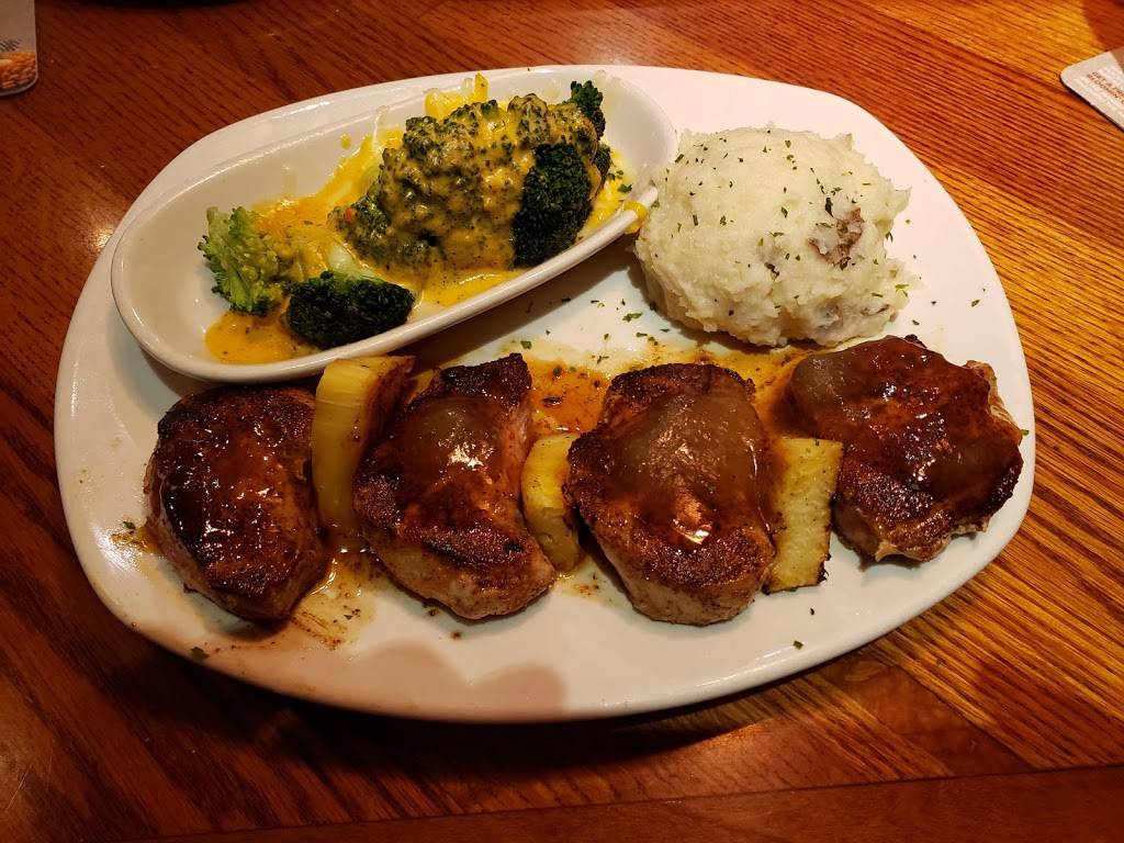 Outback Steakhouse | meal takeaway | 3088 Watson Blvd, Warner Robins, GA 31093, USA | 4789531625 OR +1 478-953-1625