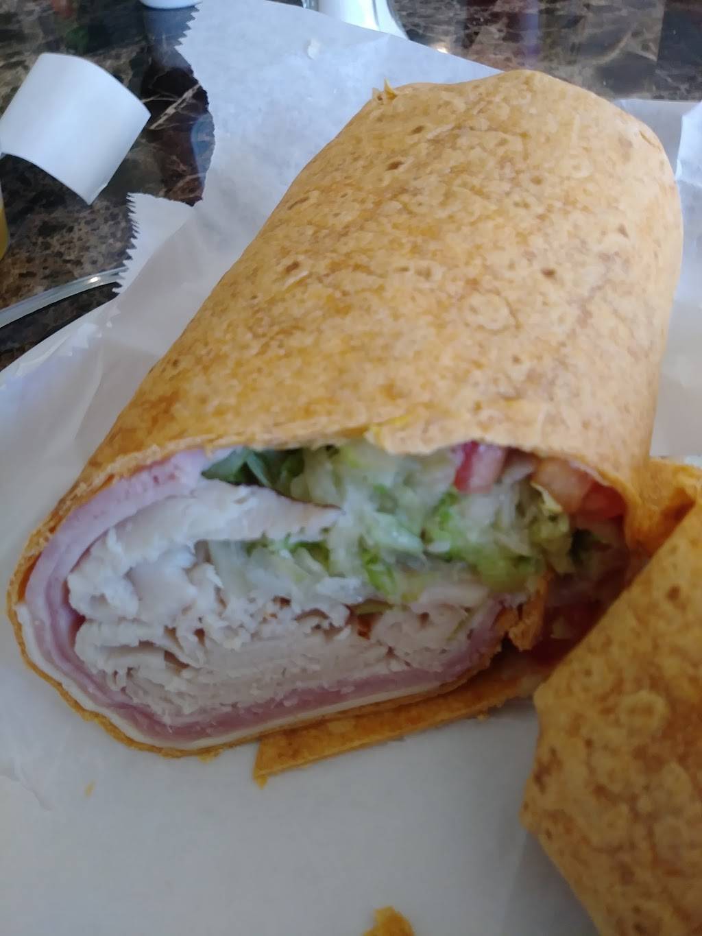 J. Palmieri Pizzeria & Pub | restaurant | 1999 Plainfield Pike, Johnston, RI 02919, USA | 4019432127 OR +1 401-943-2127