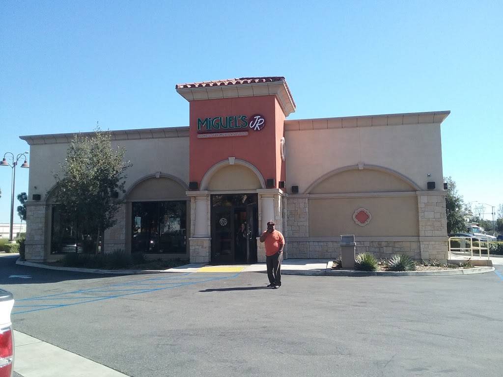 Miguels Jr. | restaurant | 2250 S Haven Ave, Ontario, CA 91761, USA | 9099476761 OR +1 909-947-6761