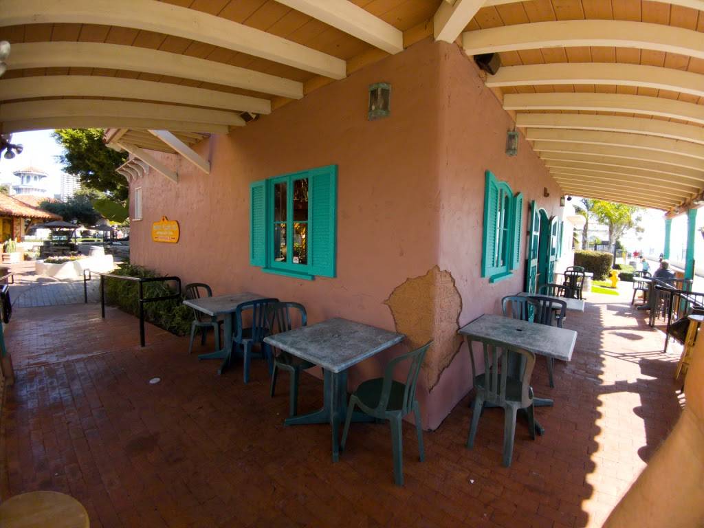 Seaport Village Deli | restaurant | 881 W Harbor Dr, San Diego, CA 92101, USA | 6192327616 OR +1 619-232-7616