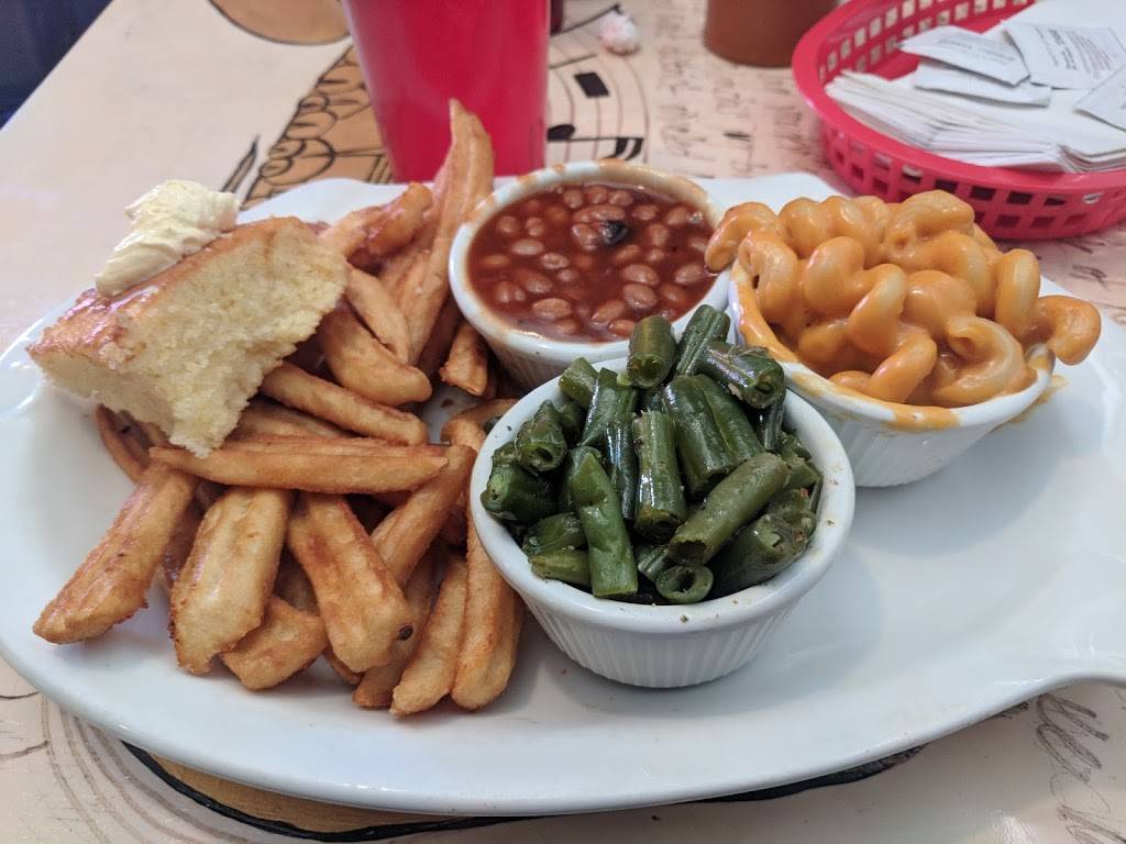 Beale Street Smokehouse BBQ | restaurant | 2461 North Rd A, Fenton, MI 48430, USA | 8107500507 OR +1 810-750-0507