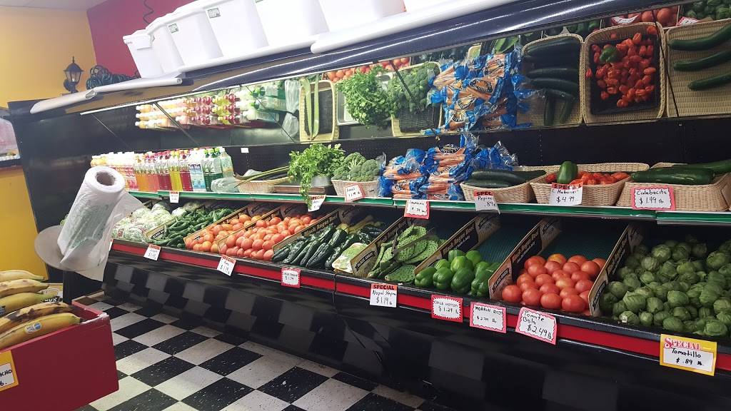 Gracianos Market | restaurant | 2379 Bode Rd, Schaumburg, IL 60194, USA | 8478843777 OR +1 847-884-3777