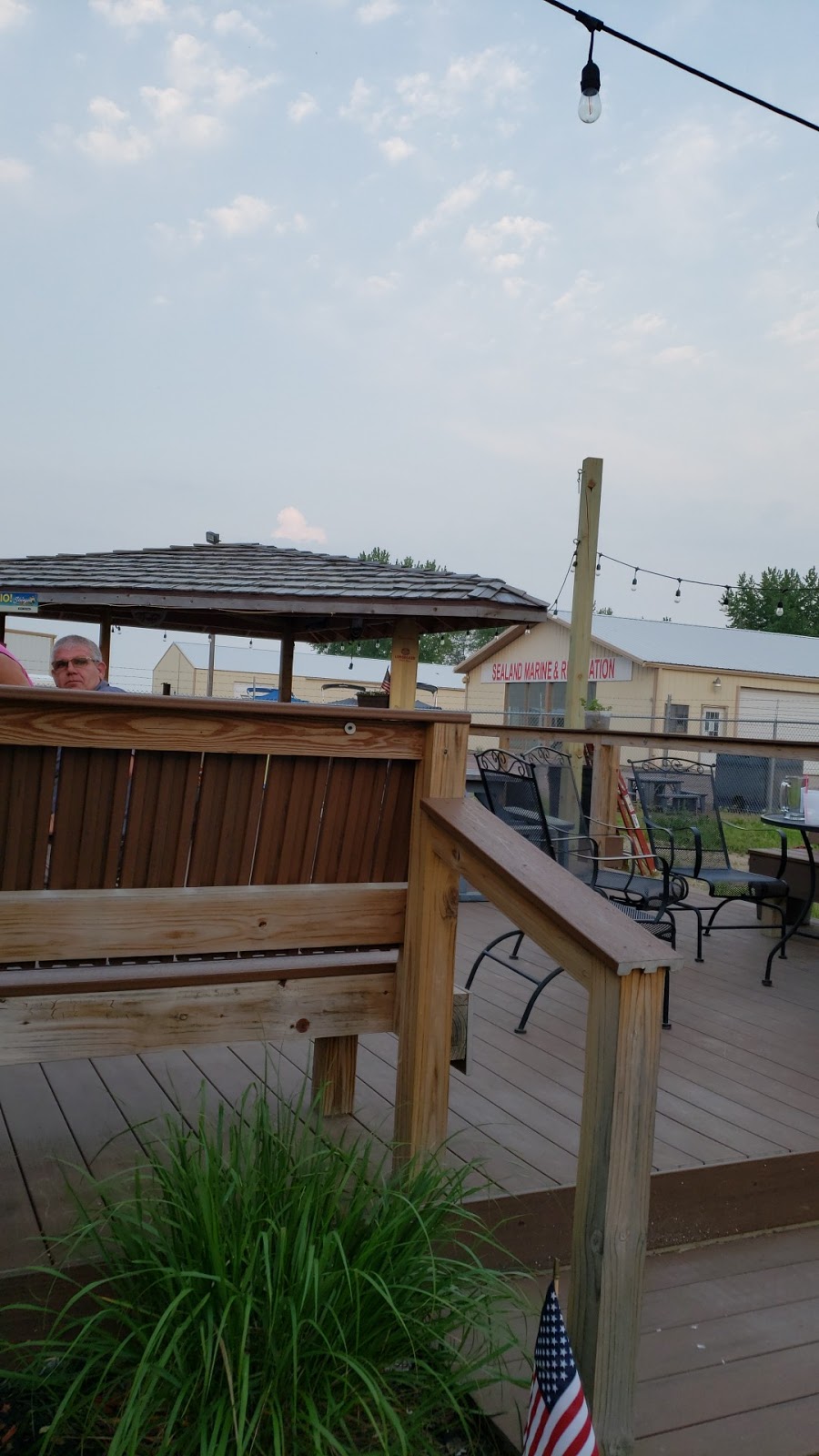 Stringers Bar & Grill | restaurant | 3703 W 8th St, Yankton, SD 57078, USA | 6056892424 OR +1 605-689-2424