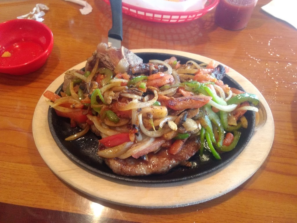 El Jalapeño Mexican Restaurant | restaurant | 105 A E Business, U.S. Hwy 36, St Francis, KS 67756, USA | 7853329840 OR +1 785-332-9840