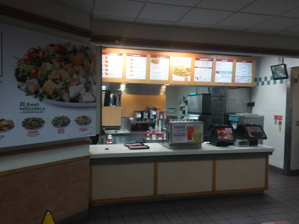 Wendys | restaurant | 355 W Hillsboro Blvd, Deerfield Beach, FL 33441, USA | 9544811882 OR +1 954-481-1882