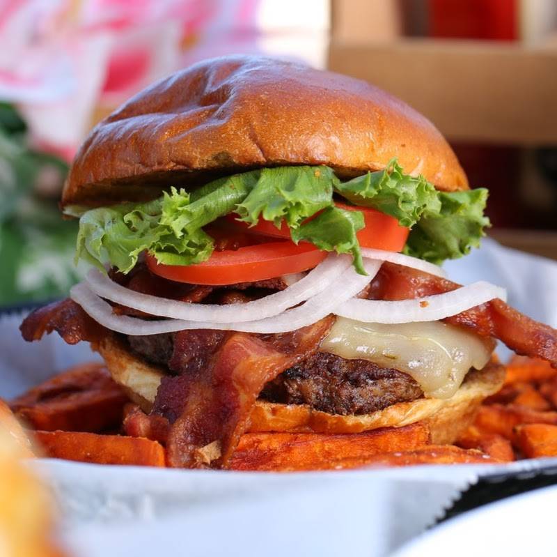 Bumpers Landing | restaurant | 31970 N River Rd, Harrison Charter Township, MI 48045, USA | 5866300501 OR +1 586-630-0501