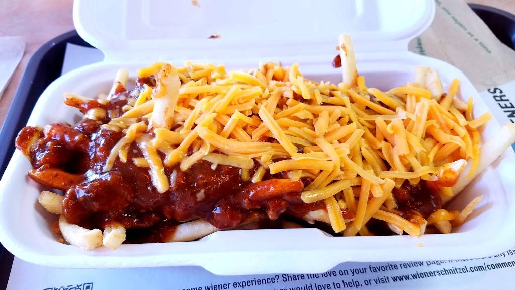 Wienerschnitzel | restaurant | 411 N Capitol Ave, San Jose, CA 95133, USA | 4089239492 OR +1 408-923-9492