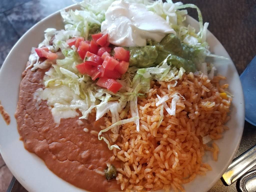 Don Julio | restaurant | 11347 North Ave, Chisago City, MN 55013, USA | 6512574557 OR +1 651-257-4557