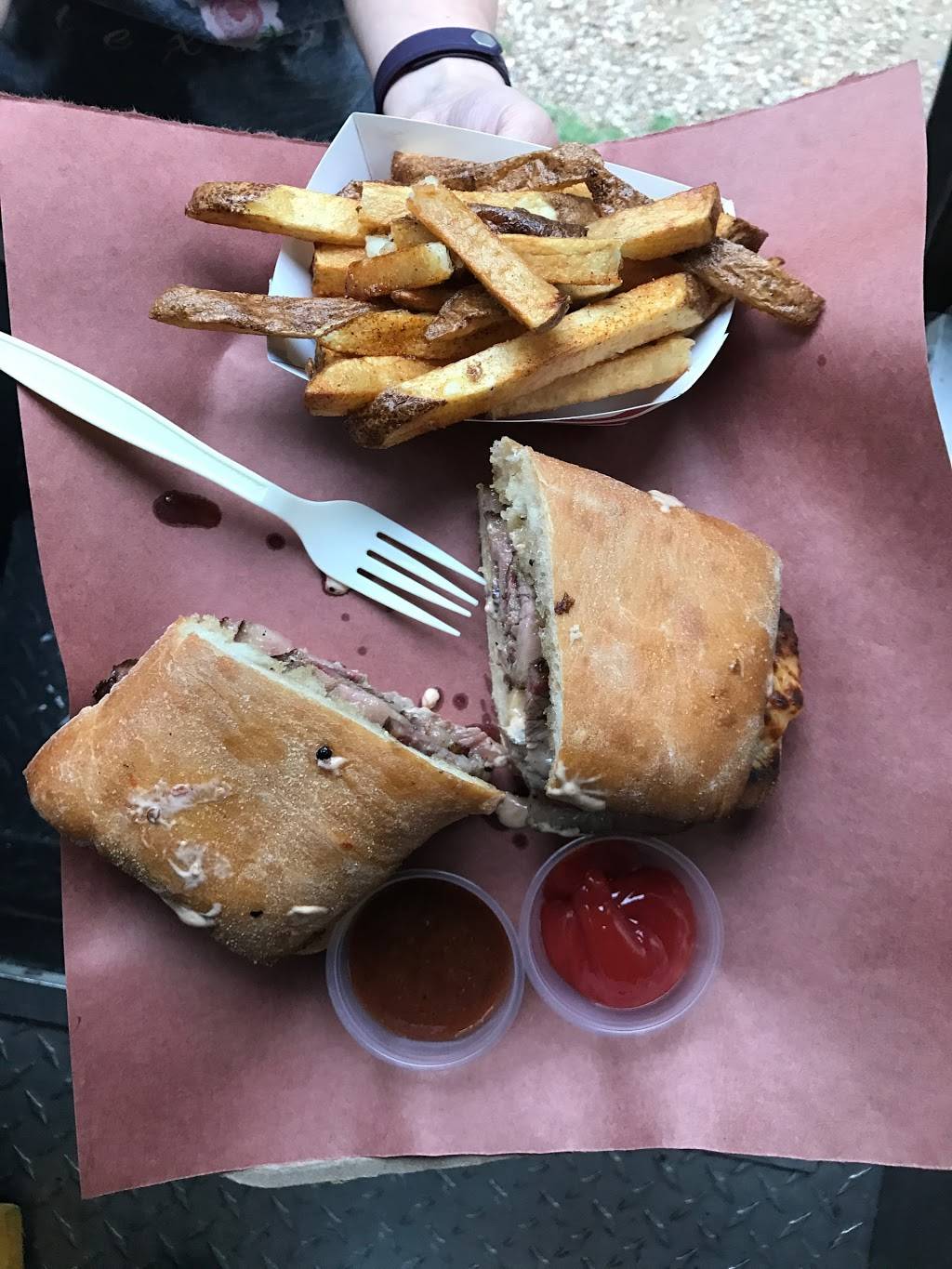 Meat Spartacus | restaurant | 321 W Main St, Grand Prairie, TX 75050, USA | 4699094111 OR +1 469-909-4111